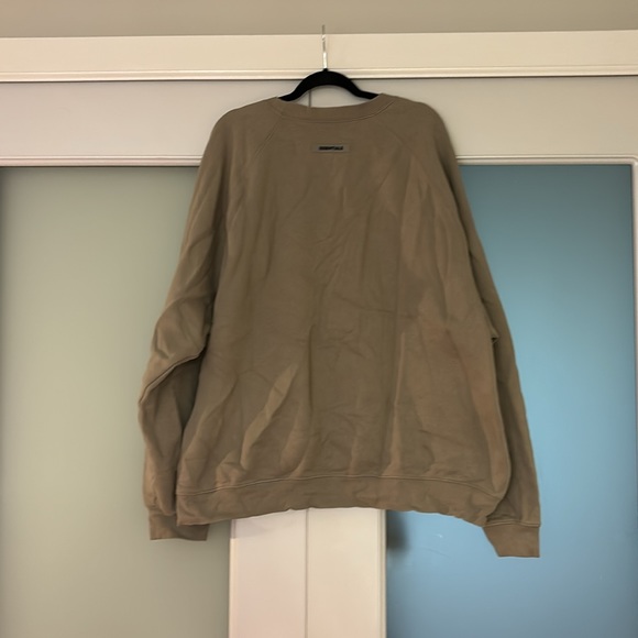 Fear of God Essentials Crewneck - Picture 2 of 4